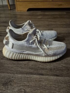 White Yeezy